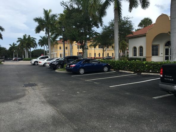 8970 Fontana Del Sol Way, Unit 2, Naples, FL 34109